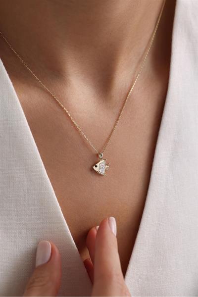 Baget Taşlı Balık Kolye