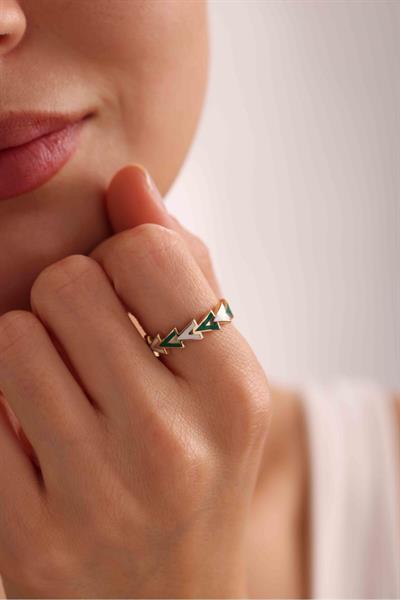 Başak V Model Yeşil Beyaz Mineli Yüzük