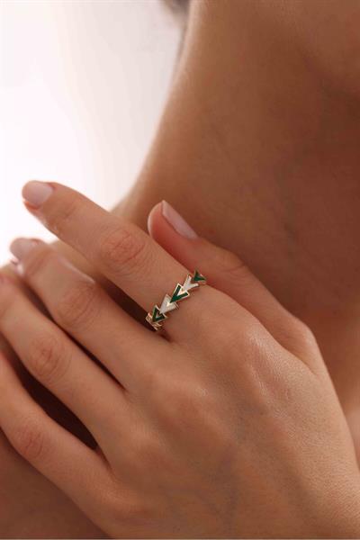 Başak V Model Yeşil Beyaz Mineli Yüzük