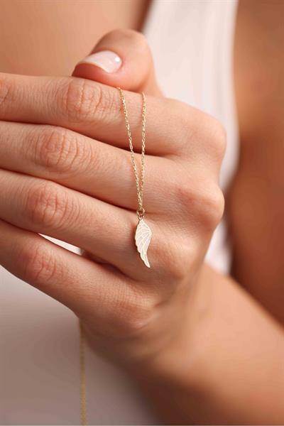 Beyaz Mineli Melek Kanat Kolye