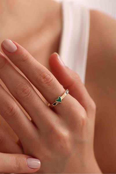 Minimal Yeşil Mineli Kalp Yüzük