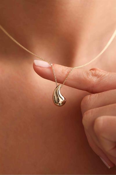 Parlak İkonik Damla Kolye