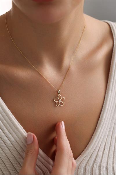 Tek Taşlı Çiçek Kolye Ucu