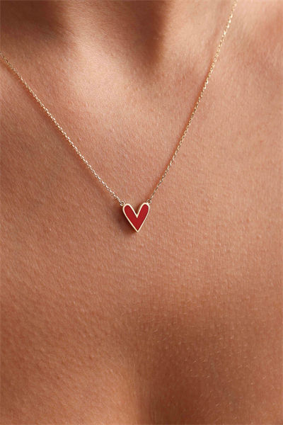 Kırmızı Mineli Dizayn Kalp Kolye