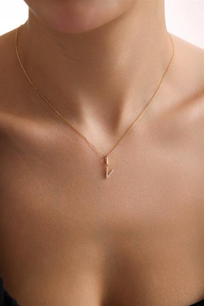 Taşlı V Harf Kilitli Charm Kolye
