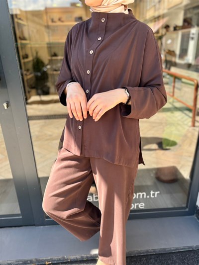 203004 Düğmeli Kadın Takım Kahve