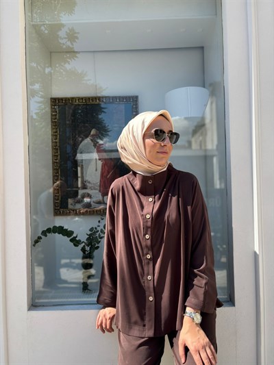 203004 Düğmeli Kadın Takım Kahve