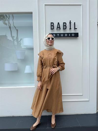 25SSELB0024 Nakış İşlemeli Kadın Elbise Camel