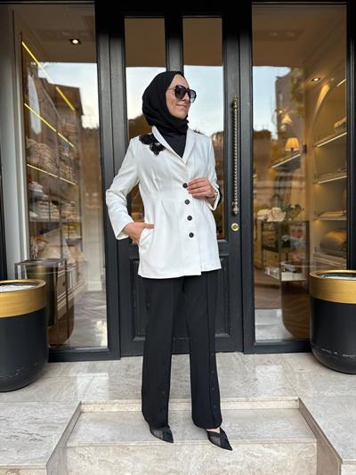 26FWCEK0036 İşlemeli Bolly Kadın Ceket Beyaz