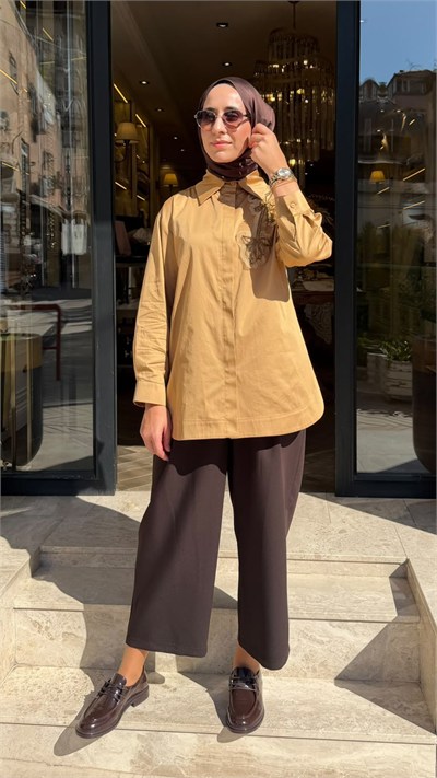 27FWGOM0008 Briony İşlemeli Kadın Gömlek Camel