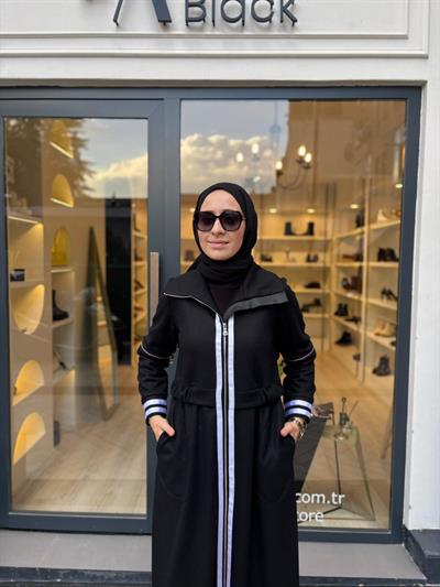 38503 Kadın Kap Siyah