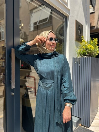39824 Kendinden Desenli Kadın Elbise Zümrüt Yeşili