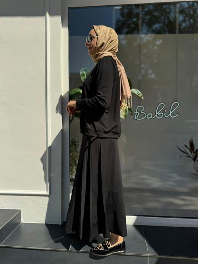 Beli Büzgülü Etekli Kadın Takım Siyah