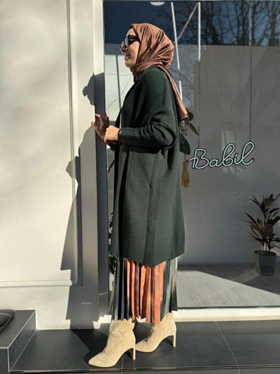 Broş Detaylı Örgülü Yün Kadın Hırka Haki Yeşil