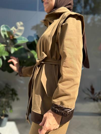 Forest Omzu Çicek Detaylı Kadın Tasarım Ceket Camel