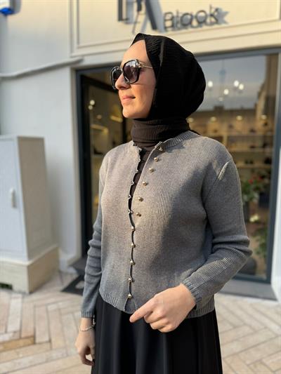 Metal Düğmeli Kadın Hırka Gri