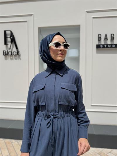 Omzu Zincir Detaylı Kadın Tulum Lacivert