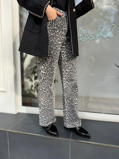 Paçası Boncuk İşlemeli Kadın Jean Pantolon Leopar