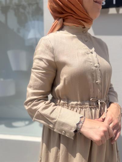 TD3577 Keten Dilim Detaylı Kadın Elbise Camel