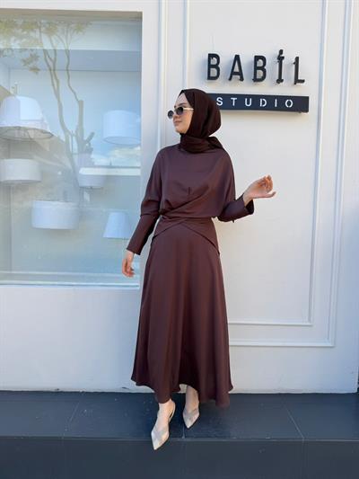 TD4017 Saten Bağlamalı Etekli Kadın Takım Kahve