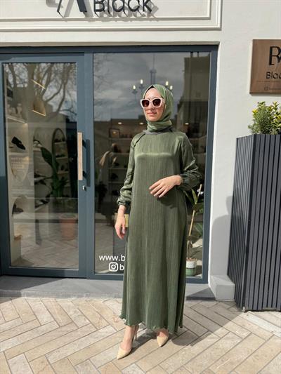 Ters Dikişli Parlak Kadın Elbise Yeşil