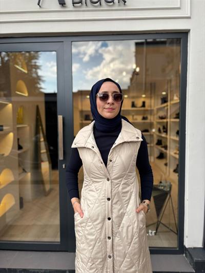 Triko Detaylı Düğmeli Kapitone Kadın Yelek Krem
