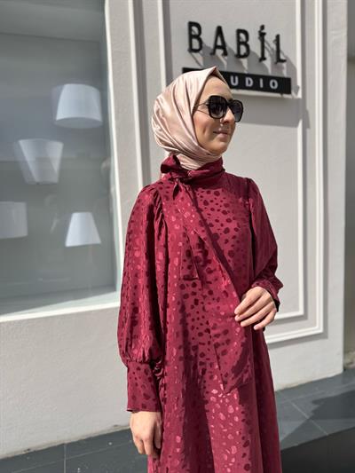Yaka Bağlama Detaylı Kadın Elbise Bordo