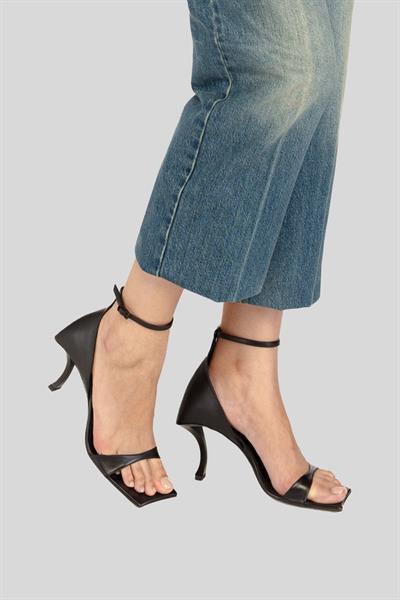 Balenciaga Kadın Sandalet Siyah