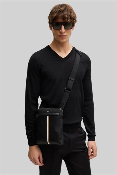 Boss Marka Logolu Erkek Deri Omuz Çantası Siyah