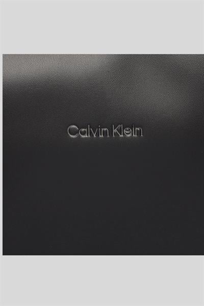 Calvin Klein Erkek Dizüstü Bilgisayar Çantası ve Sırt Çantası Siyah
