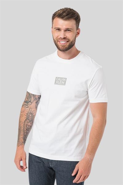 Calvin Klein Erkek Parlak Şablon Logolu Yuvarlak Yaka Kısa Kollu T-Shirt Beyaz