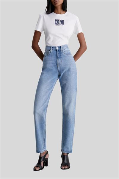 Calvin Klein Kadın Regular Fit Logolu Bisiklet Yaka T-Shirt Beyaz