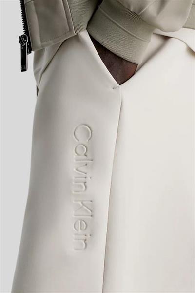 Calvin Klein Erkek Regular Fit Pamuklu Kısa Diz Boyu Spor Şort Bej