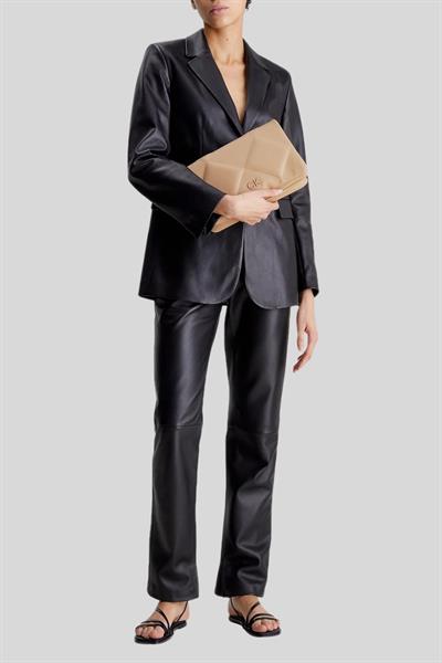 Calvin Klein Kadın Ayarlanabilir Askılı Omuz Çantası Bej