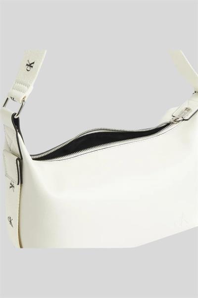 Calvın Klein Kadın Çanta Beyaz