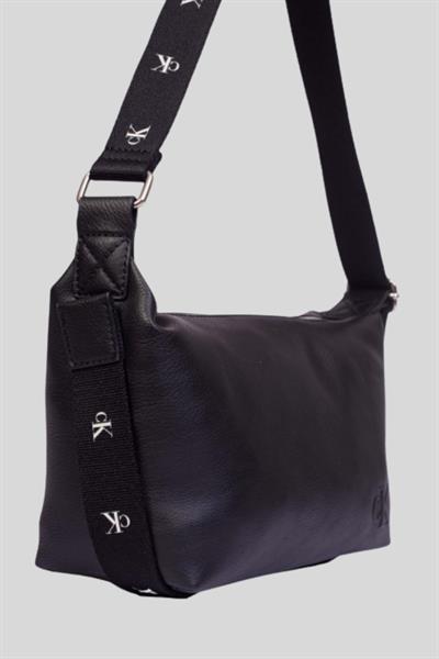 Calvın Klein Kadın Çanta Siyah