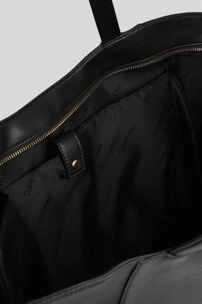 Calvın Klein Kadın Çanta Siyah