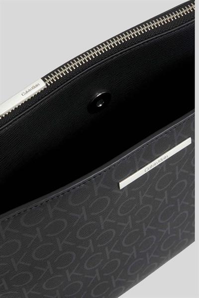 Calvin Klein Kadın Çapraz Omuz Çantası Siyah