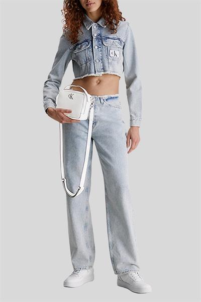 Calvin Klein Kadın Fermuarlı Ayarlanabilir Çapraz Askılı Omuz Çanta Beyaz