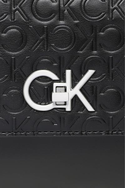 Calvin Klein Kadın Logolu Zincir Askılı Omuz Çantası Siyah