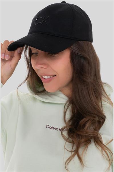 Calvin Klein Kadın Şapka Siyah