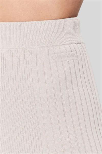 Calvin Klein Kadın Slim Fit İkonik Kalem Etek Krem