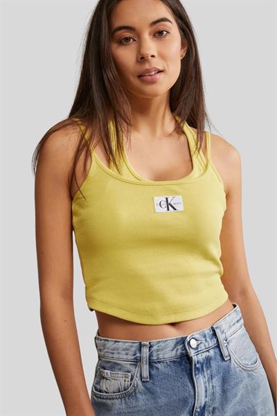 Calvin Klein Kadın Slim Fit Logolu Yuvarlak Yaka T-Shirt GOLD