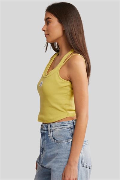 Calvin Klein Kadın Slim Fit Logolu Yuvarlak Yaka T-Shirt GOLD