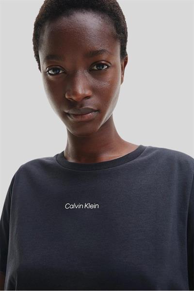 Calvın Klein Kadın T-shırt Siyah