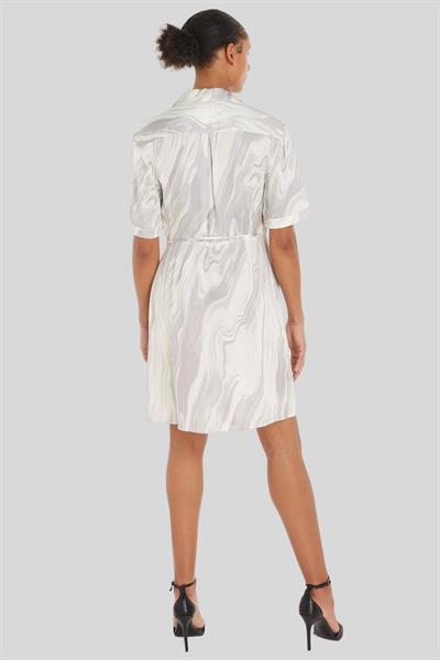 Calvin Klein Kadın V Yaka Kısa Kollu Grafik Baskılı Parlak Sarmal Elbise Mor