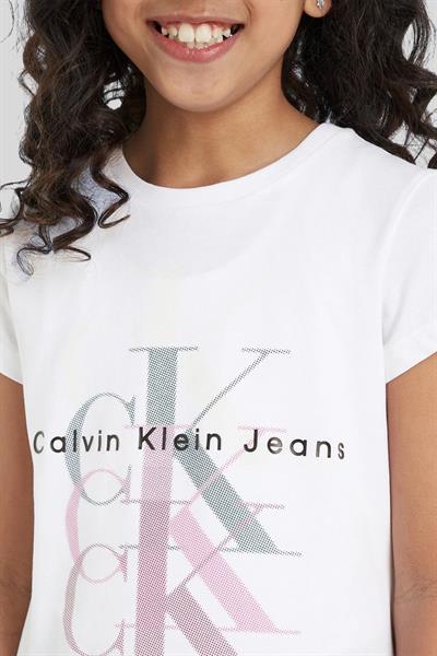 Calvin Klein Kız Çocuk Slim Fit Monogram Tekrarlı T-Shirt Beyaz
