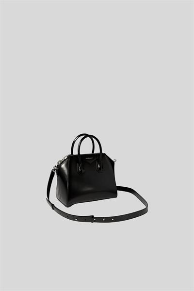 Givenchy El Çantası Siyah