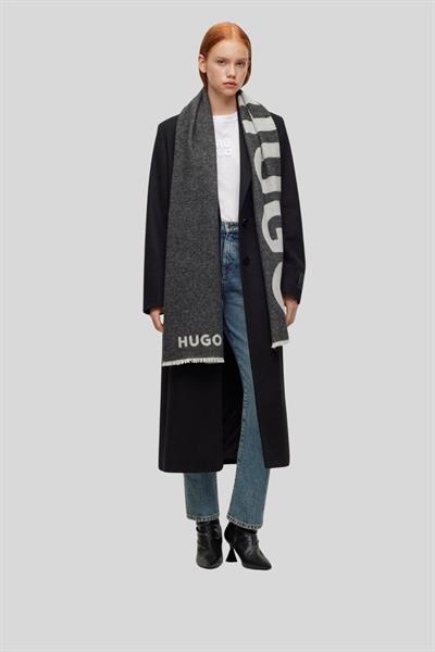 Hugo Boss Kadın Gri Yün Atkı Siyah