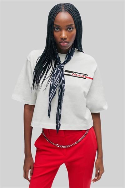 Hugo Kadın Kısa Kollu Yıkamalı Kısa T-Shirt Beyaz 102